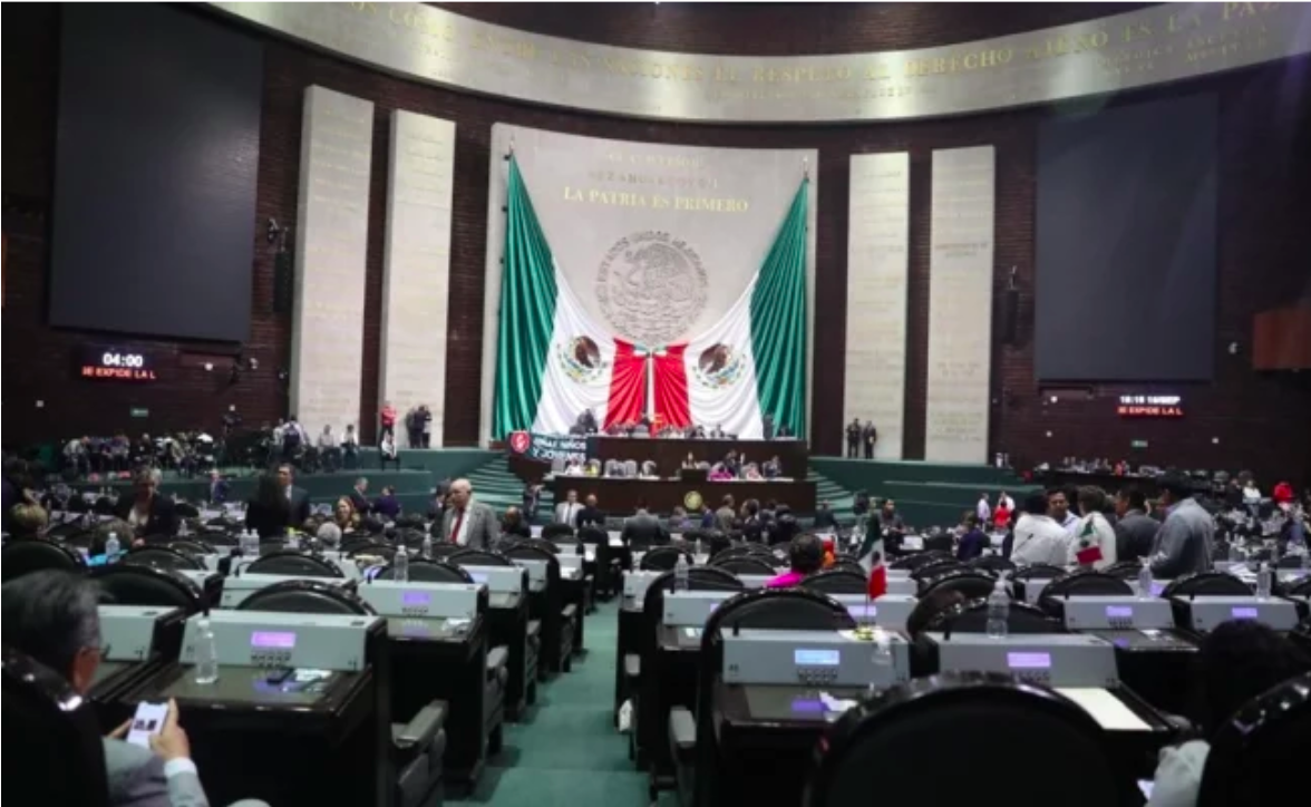 Diputados aprueban reforma para eliminar fuero al Presidente