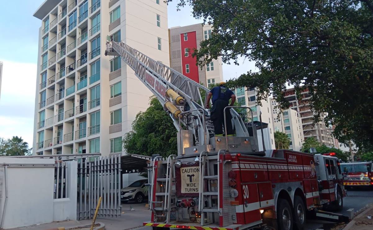 Se incendia un edificio de departamentos en Sinaloa; al menos dos personas resultaron intoxicadas