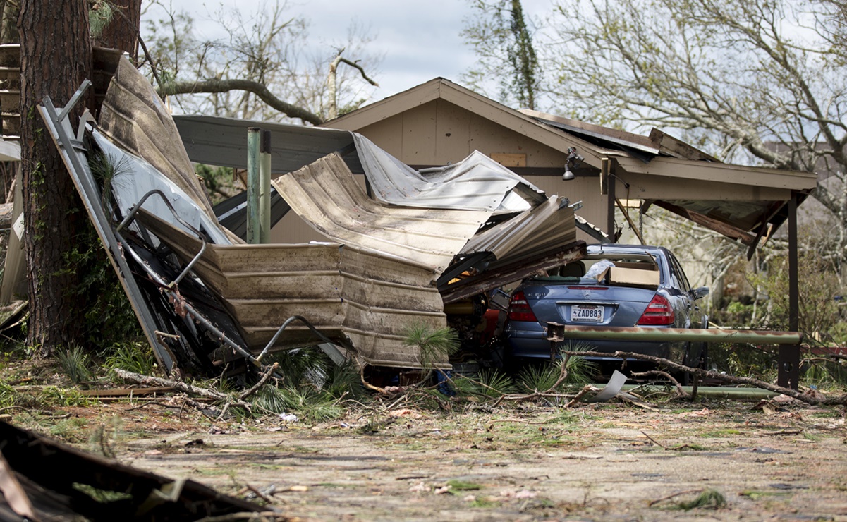 Instalan consulados móviles en Luisiana para apoyar a mexicanos afectados por huracán Ida