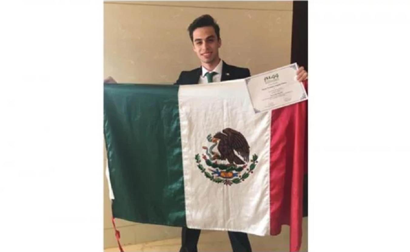 #OrgulloMexicano| Joven triunfa en competencia internacional de astronomía