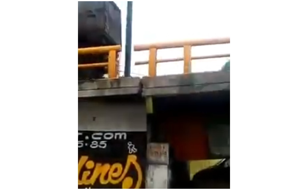 Captan en video fractura en puente de Iztacalco