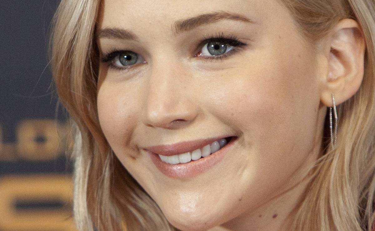 Jennifer Lawrence, irreconocible con el pelo rojo intenso y fleco