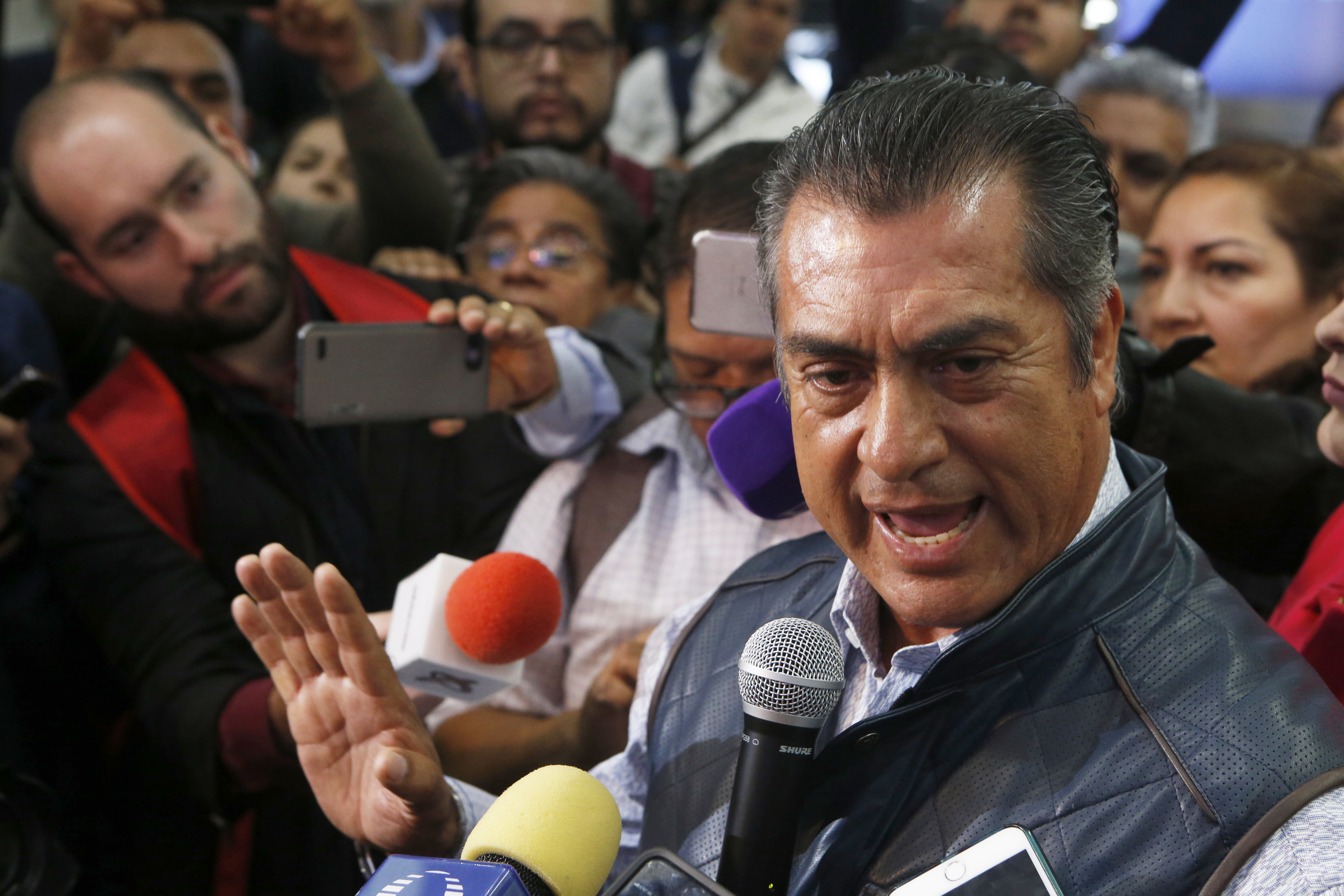 No se debe llegar al poder haciendo acuerdos en lo oscurito: “El Bronco”