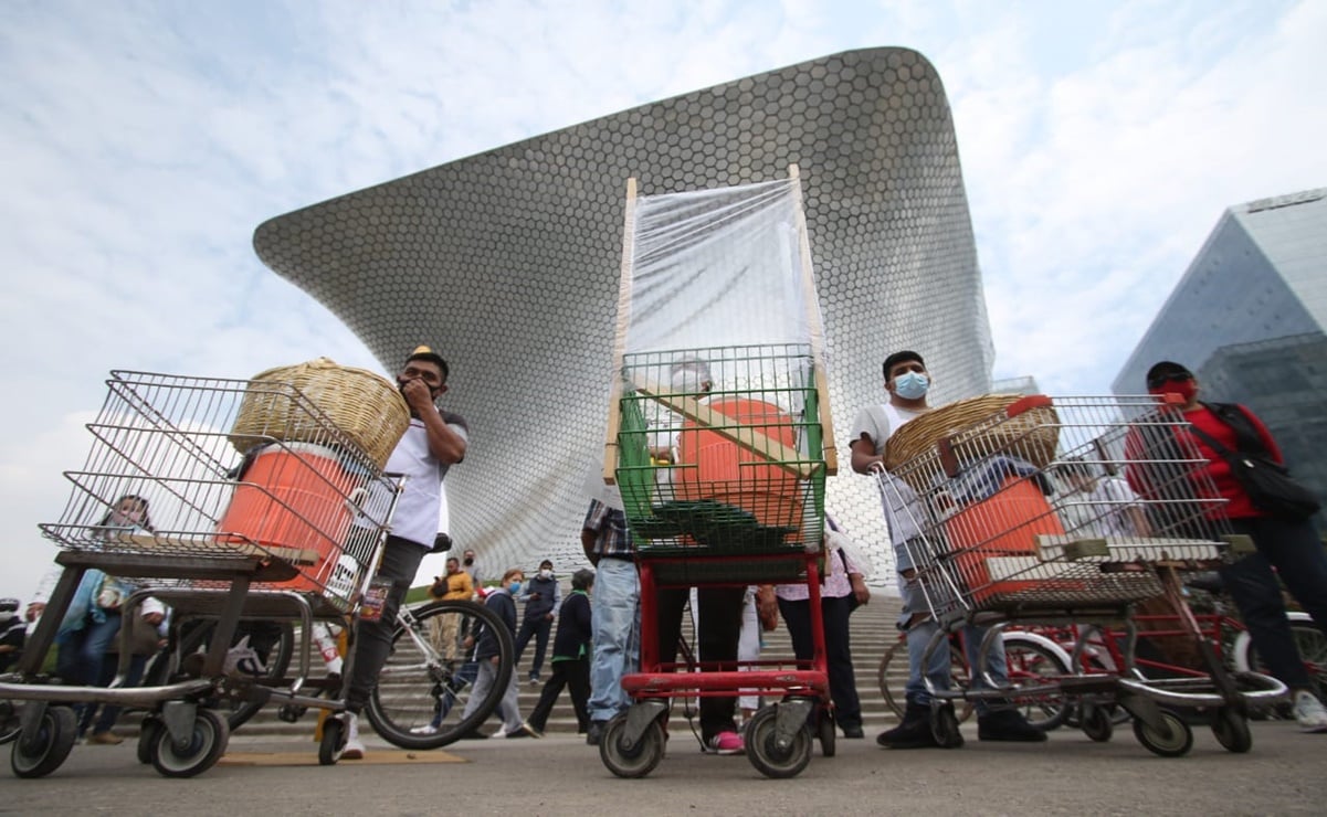 Comerciantes en triciclos se manifiestan rodando; exigen que no los retiren 