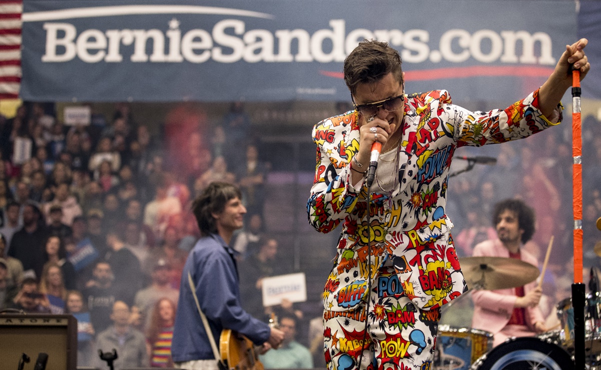 The Strokes estrena canciones en mitin de Bernie Sanders