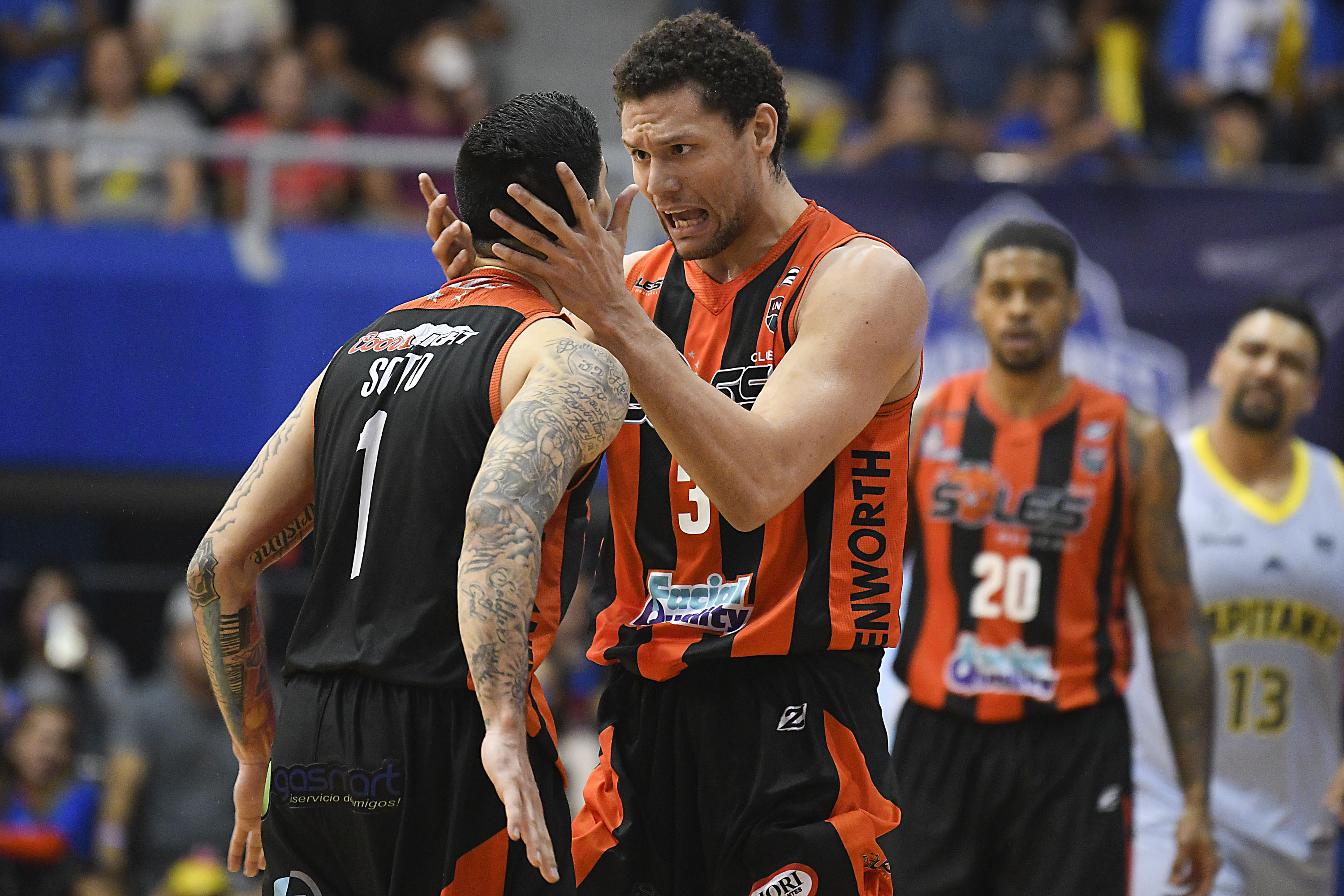 Soles gana de visita a Capitanes y aventaja en final de LNBP