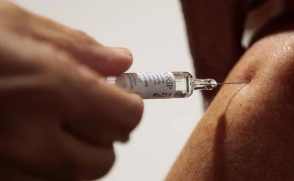 Early vaccination tied to fewer flu symptoms for health workers