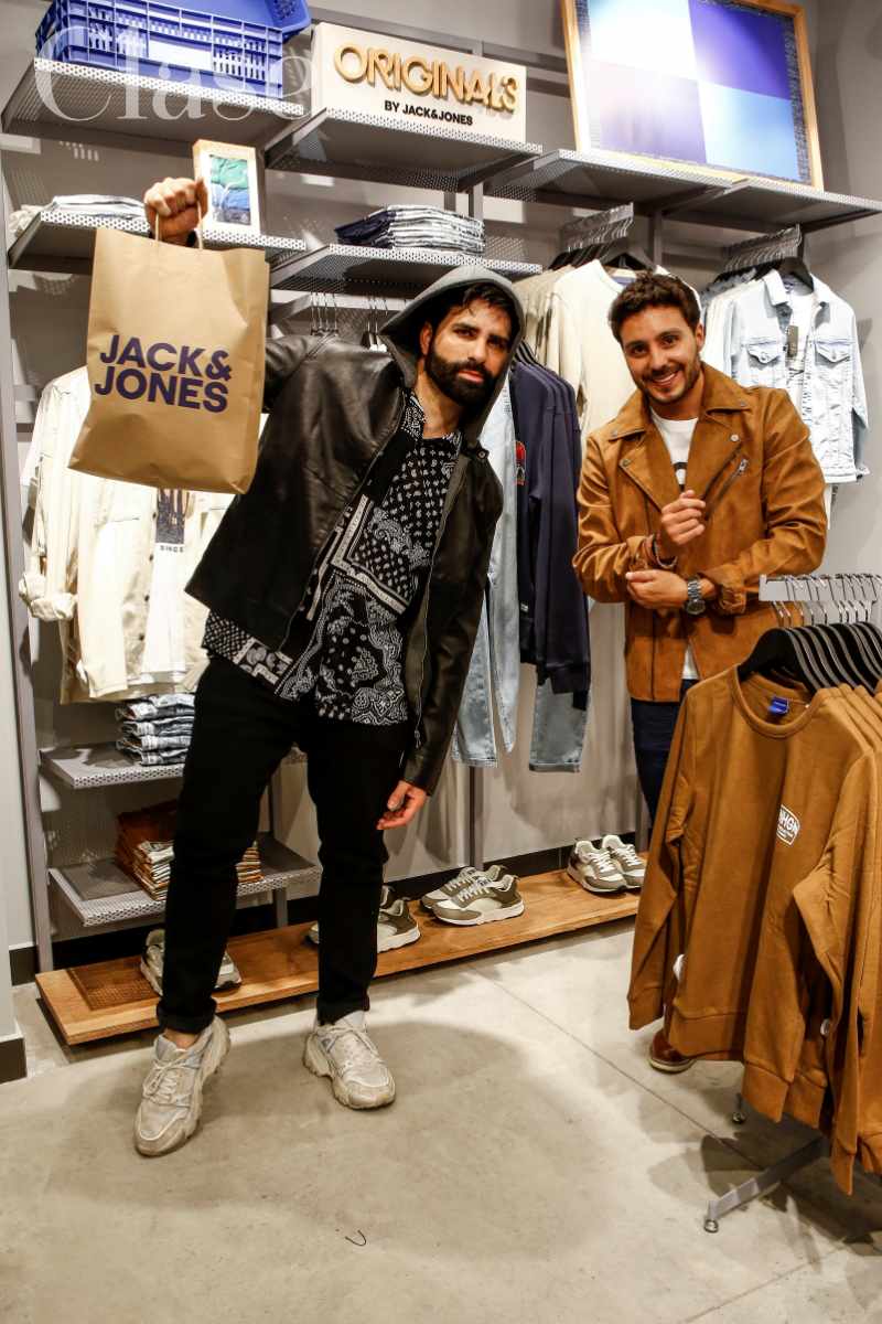 Alan Slim y Julio Ron inauguran Jack & Jones 