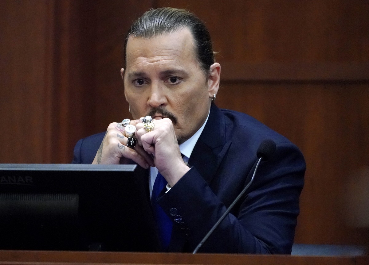 En el octavo día de audiencias, Johnny Depp acaba "irritado" tras concluir interrogatorio 