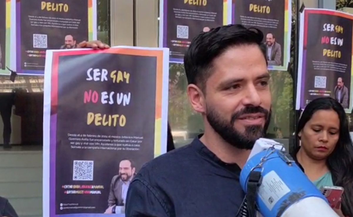 Protestan en la embajada británica en México familiares y amigos de mexicano detenido en Qatar por ser gay; exigen su liberación