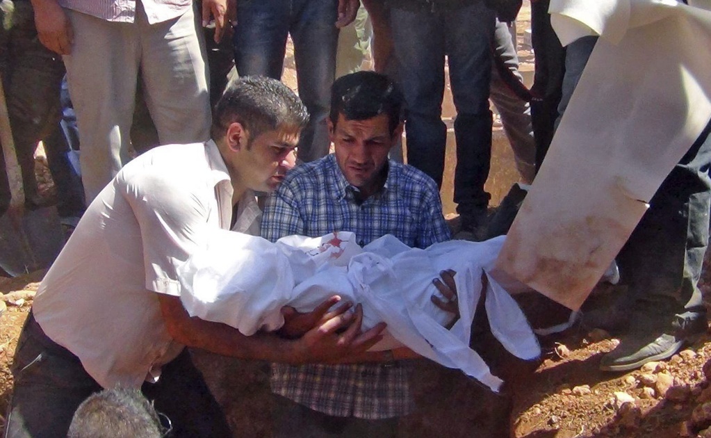 Entierran a Aylan junto a su madre y hermano en Kobane