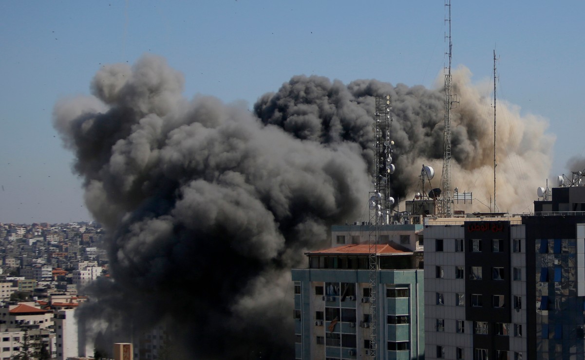 Israel bombardea otra torre en Gaza, sede de agencia AP y Al Jazeera