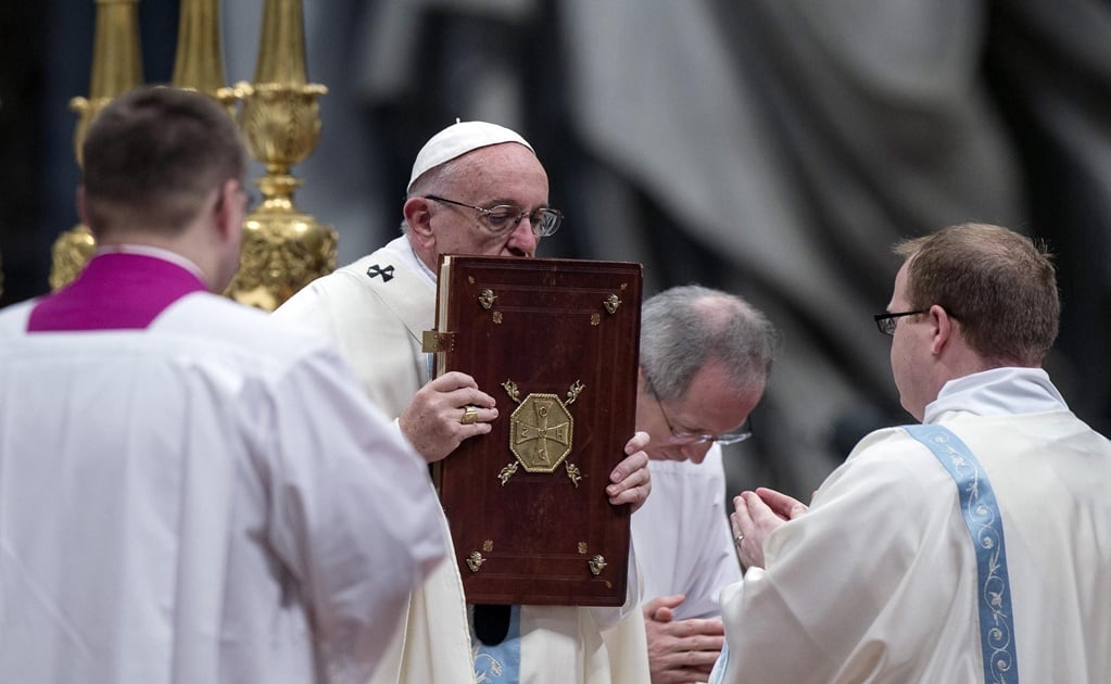 Papa llama a tomar "medidas valientes" contra pederastia