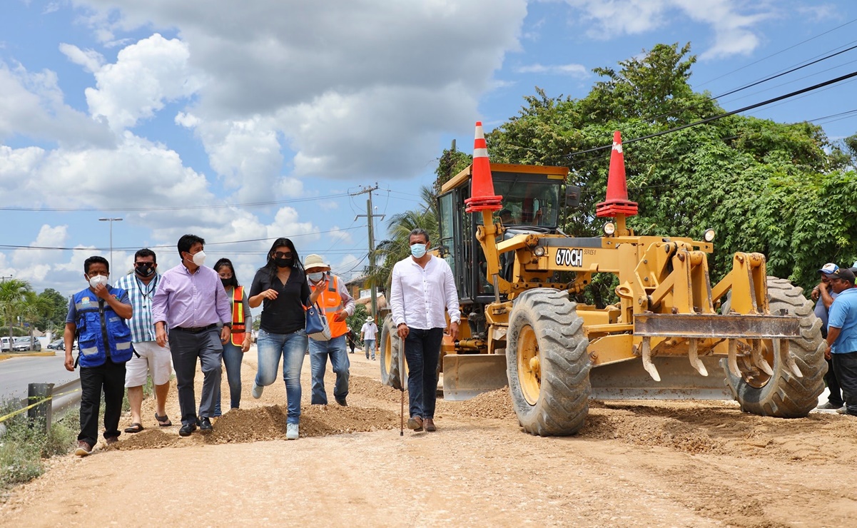 Denuncian a gobierno municipal de Tulum por abrir caminos sobre manglares sin autorización ambiental