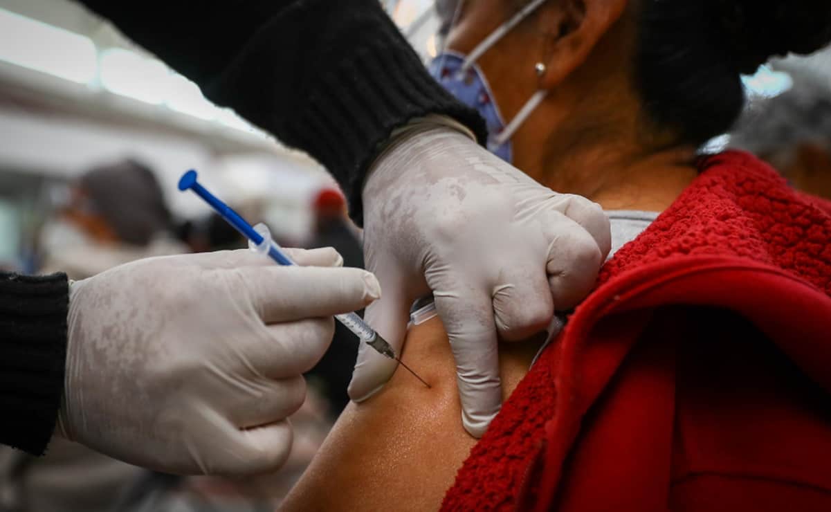Inicia vacunación Covid para personas de 30 a 39 años de Iztapalapa e Iztacalco 