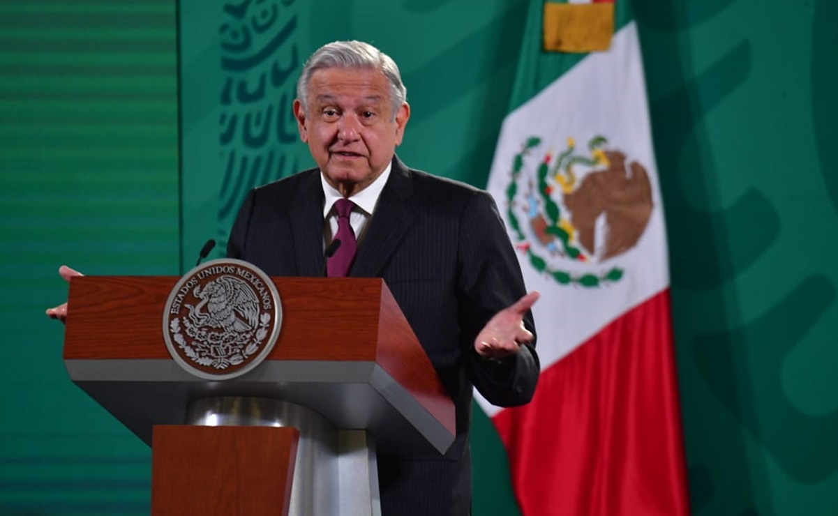 AMLO propuso a Marx Arriaga para su puesto en la SEP por ser "un hombre honesto con mucha capacidad"