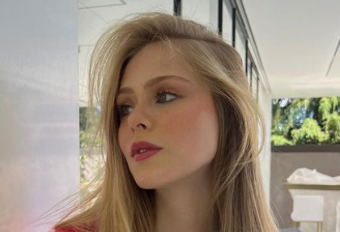 Loreto Peralta y sus ostentosas zapatillas de ballet con tacón que están en tendencia