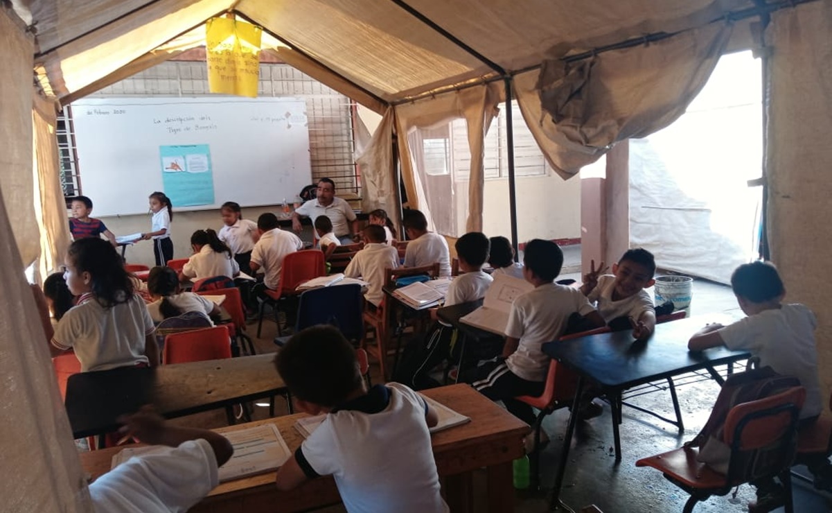 Investigan a 16 empresas por incumplir con reconstrucción de escuelas en Oaxaca
