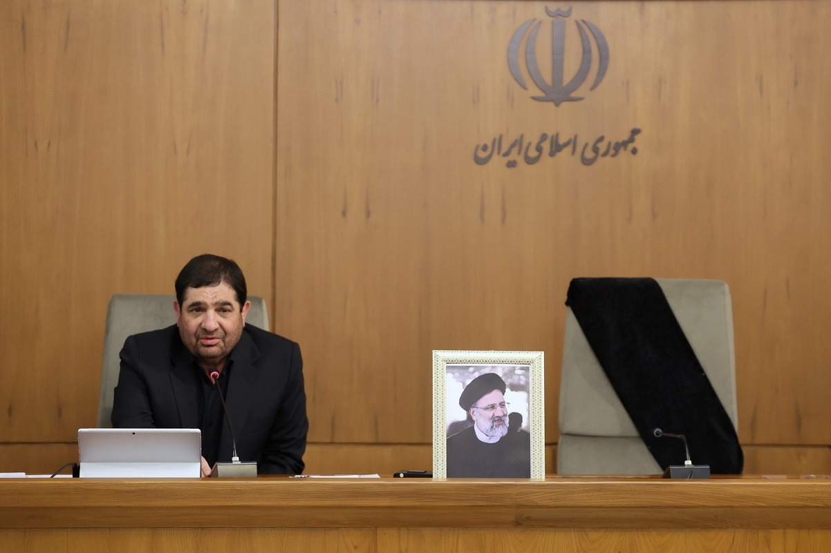 ¿Quién es Mohammad Mokhber, designado presidente interino de Irán tras la muerte de Ebrahim Raisi?