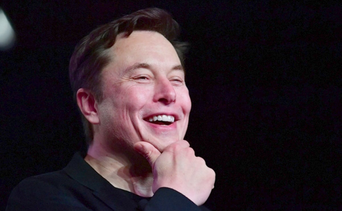Usuarios de Twitter "deciden" que Musk debe vender 10% de acciones de Tesla