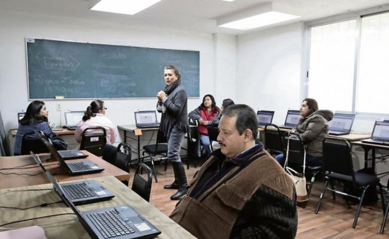 Por sismo, aplazan 20 mil maestros su evaluación docente