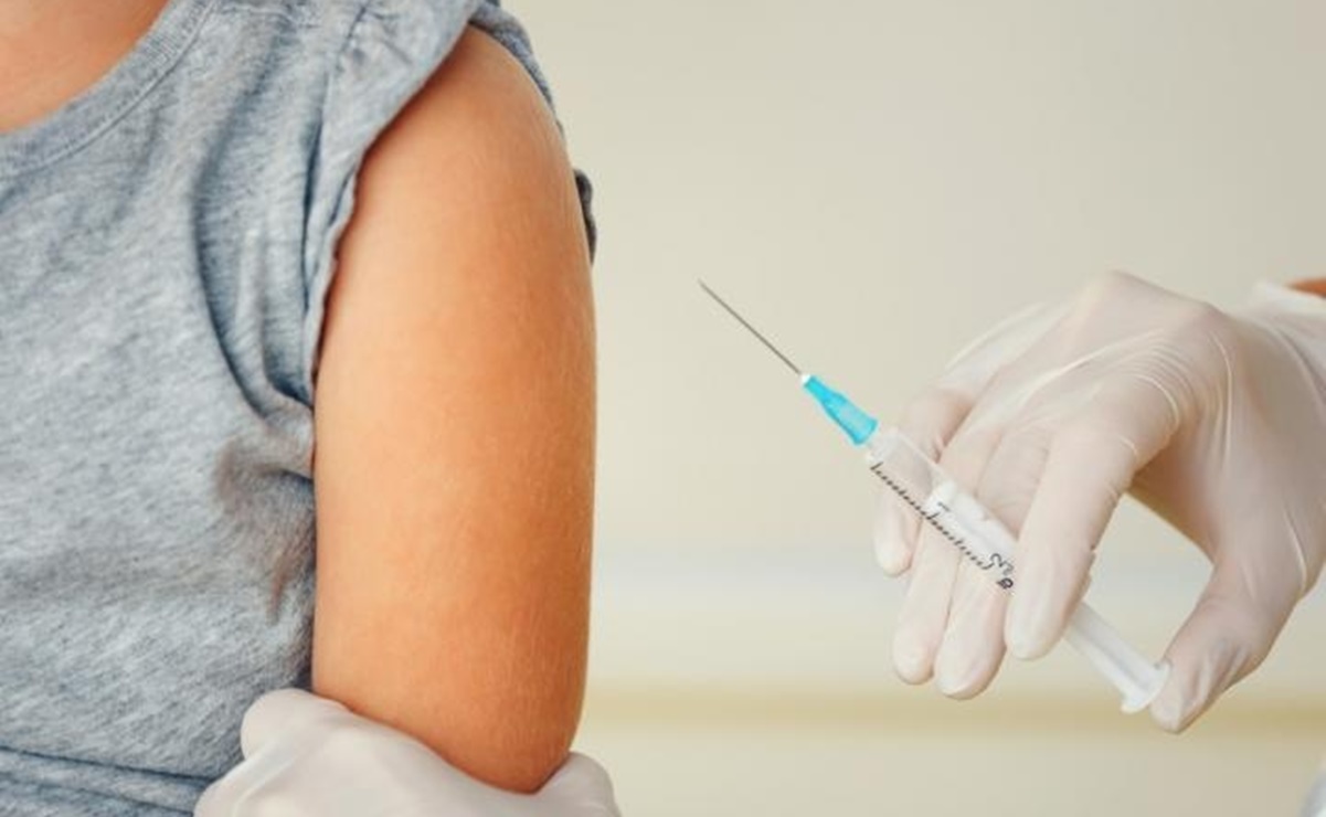 Jueza federal ordena aplicar vacuna antiCovid a niña de 12 años en Yucatán