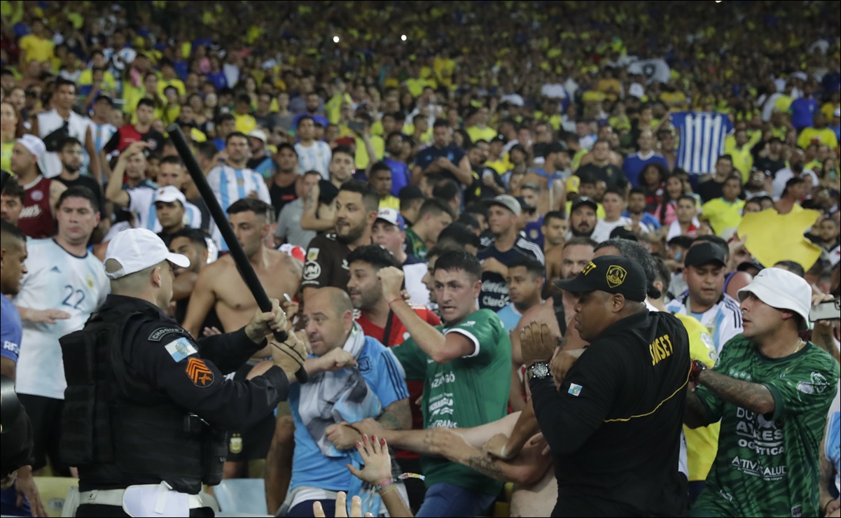 Así fue la campal en la tribuna del Maracaná que retrasó el juego entre Brasil y Argentina