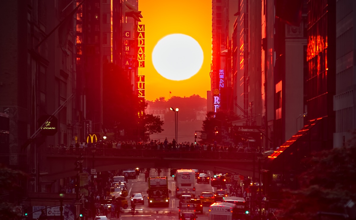 Así se vio Manhattanhenge, el “extraño y maravilloso" espectáculo en calles de Nueva York