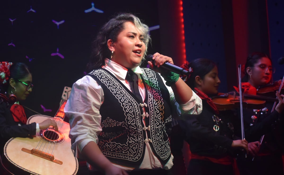 Vivir Quintana le canta al empoderamiento femenino en su primer Lunario