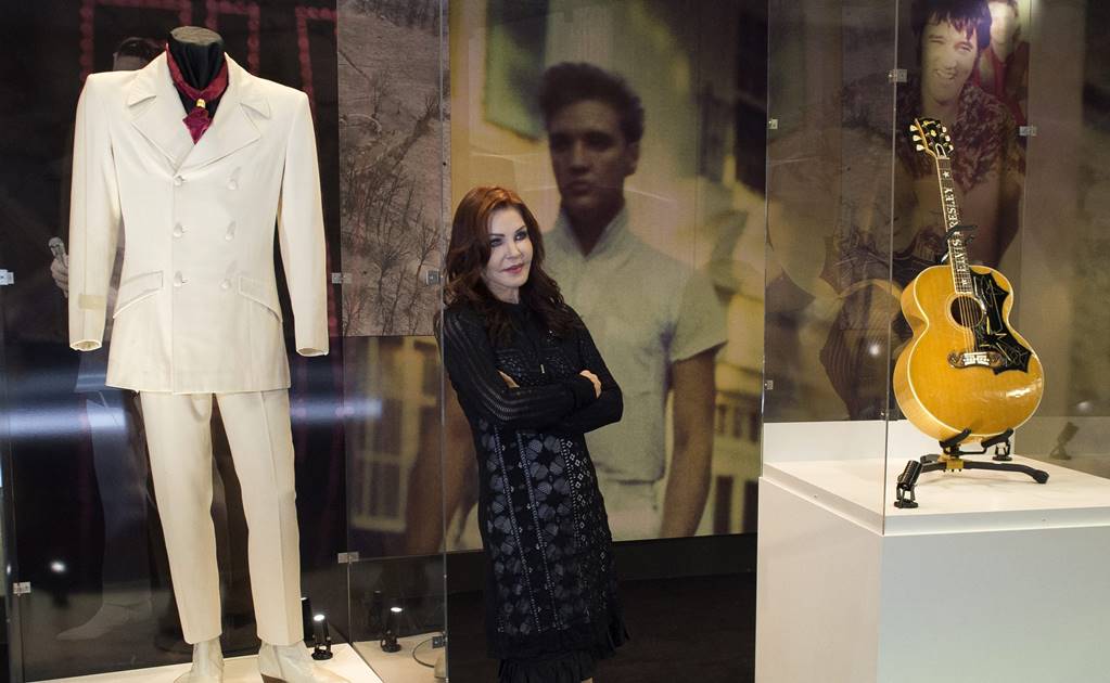 Elvis lidera listas británicas 40 años después de su muerte