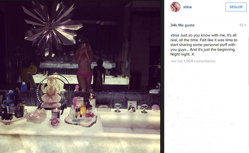 Christina Aguilera comparte foto semidesnuda