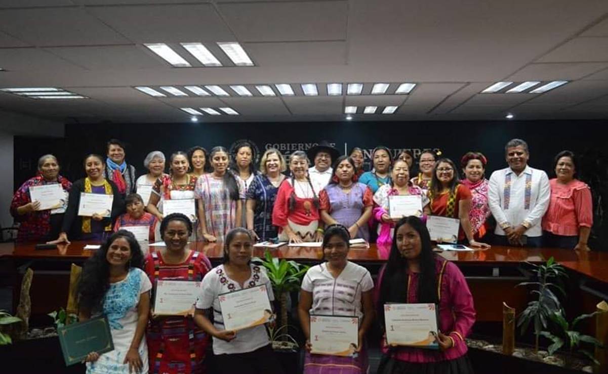 Reconocen la trayectoria de veinte mujeres indígenas