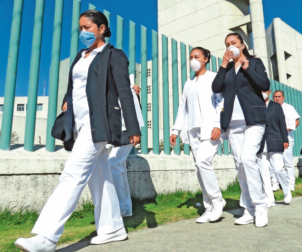 Amplían 3 meses contrato de trabajadores de la salud en estados que no han firmado con IMSS-Bienestar