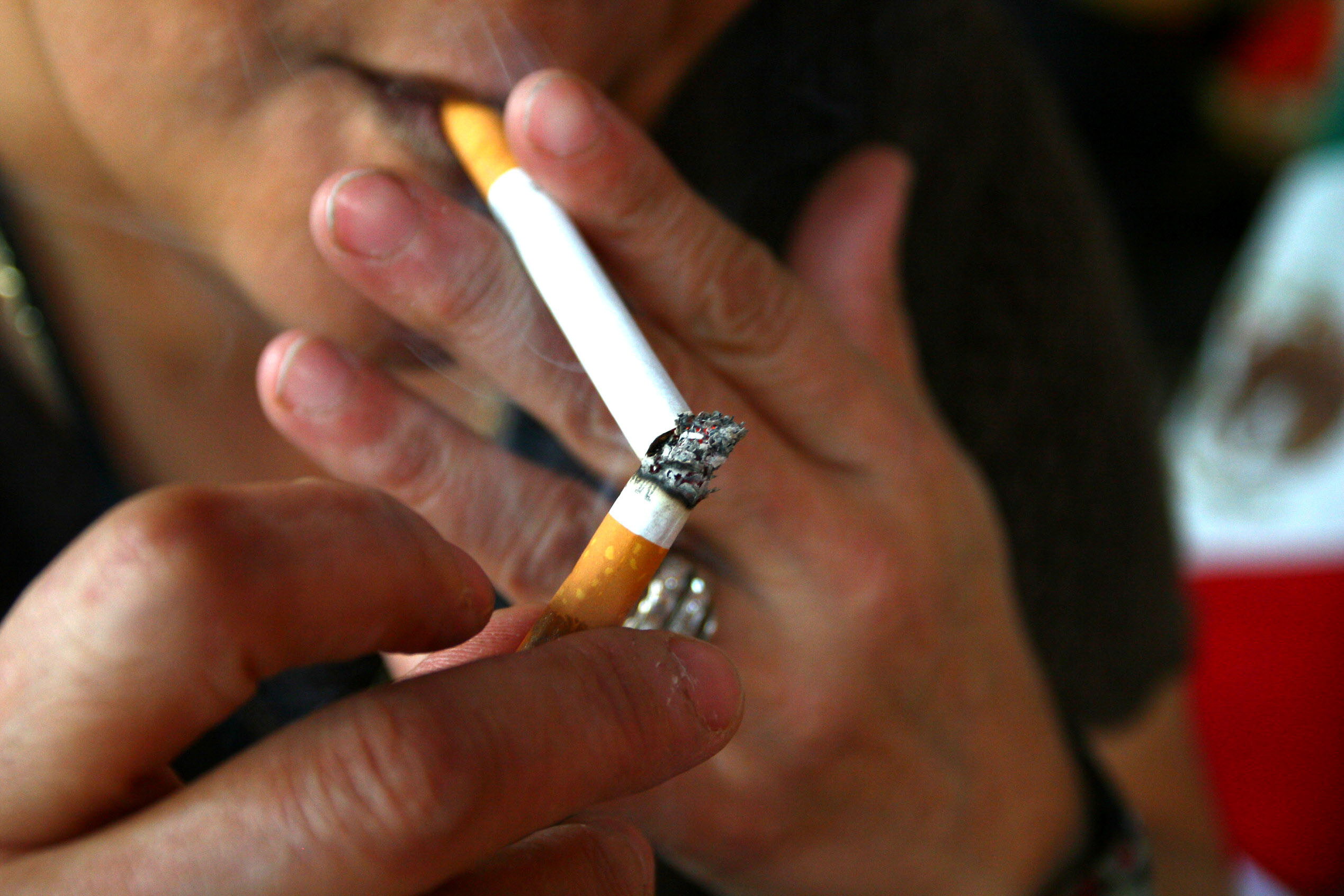 Mondragón destaca nuevas estrategias contra el tabaco