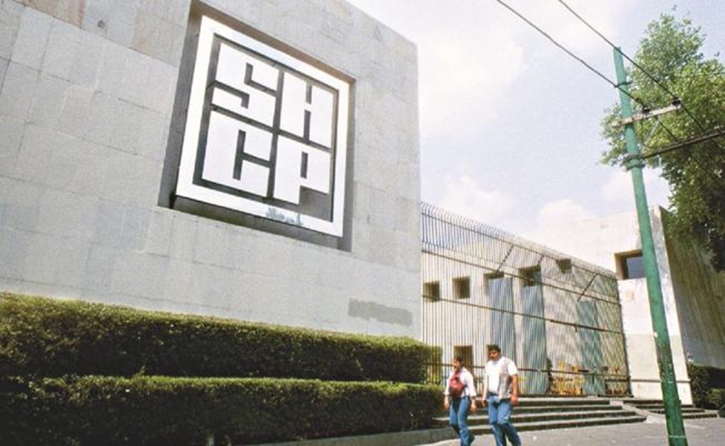 Hacienda interpone denuncias ante PGR por empresas fantasma y corrupción 