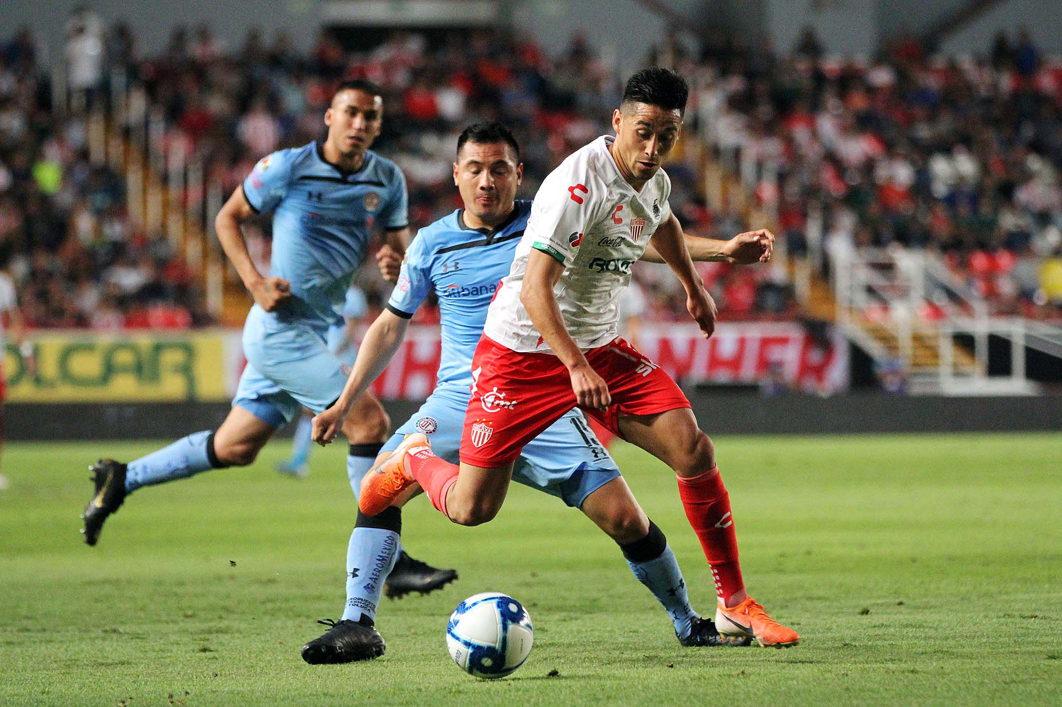 Necaxa y Toluca dividen puntos en el estadio Victoria