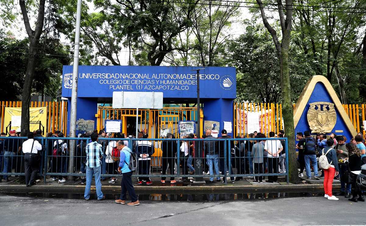 Suspenden clases en CCH Azcapotzalco y en el Colegio de Bachilleres 1 por agresiones de grupos porriles