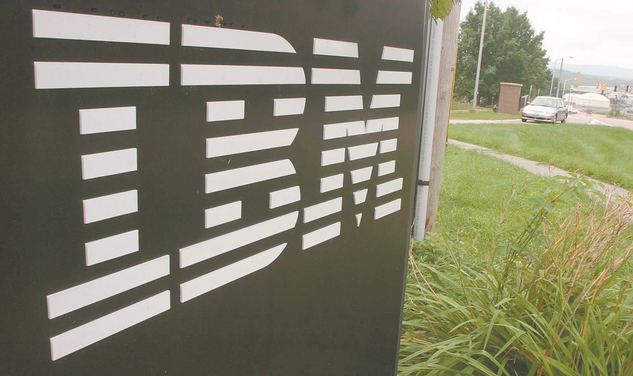 IBM se suma a otras empresas y admite su falta fiscal