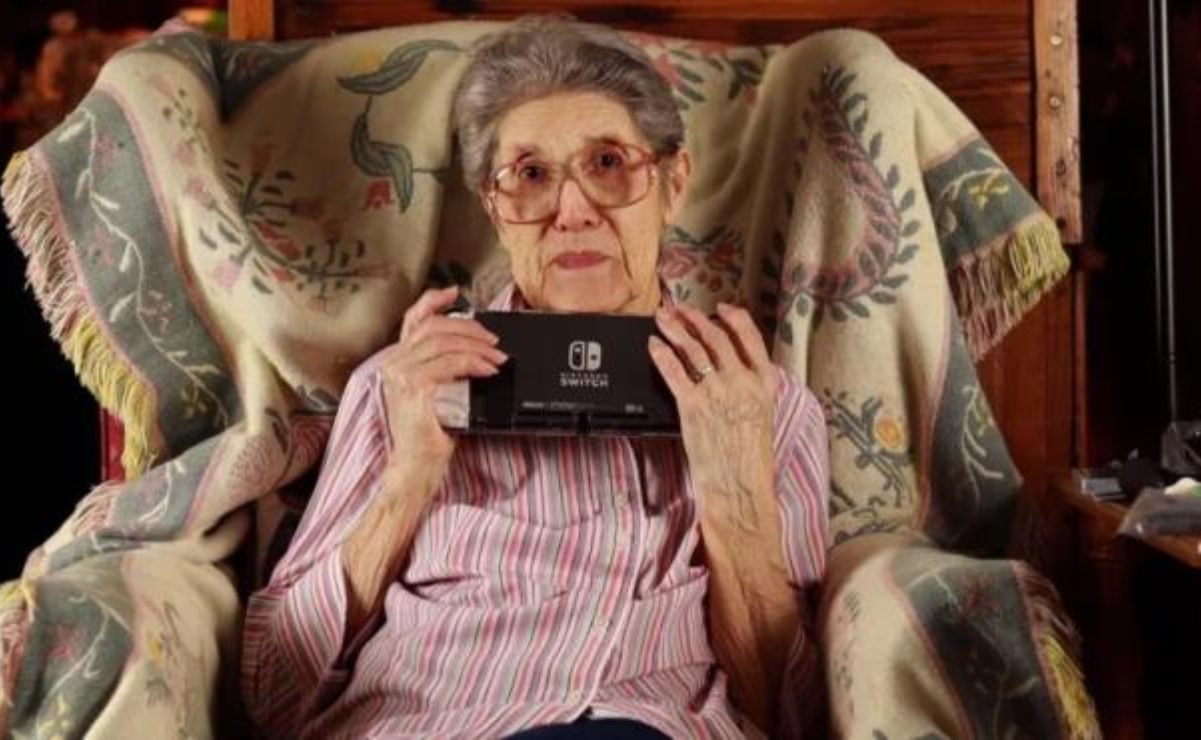 Una mujer de 88 años supera las 4 mil 300 horas jugando videojuegos