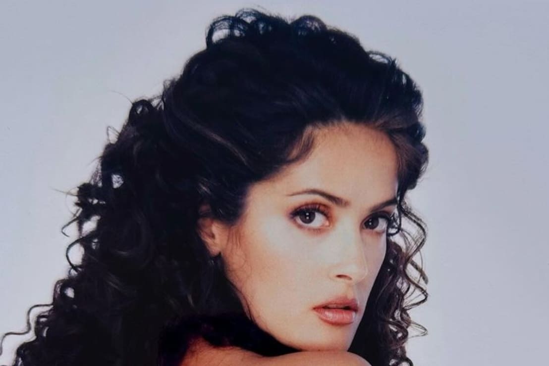 Salma Hayek deja sin palabras y enciende las redes con atrevido 'throwback'