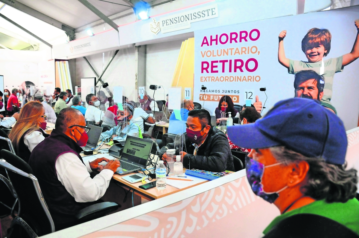 Reforma a pensiones no comprometerá recursos para la próxima administración: AMLO