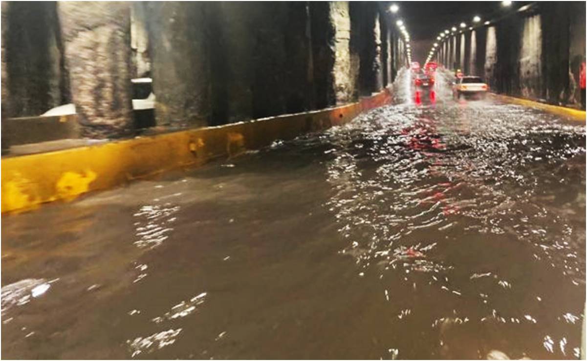 Tras ola de de calor, primera lluvia en Guadalajara provoca inundación