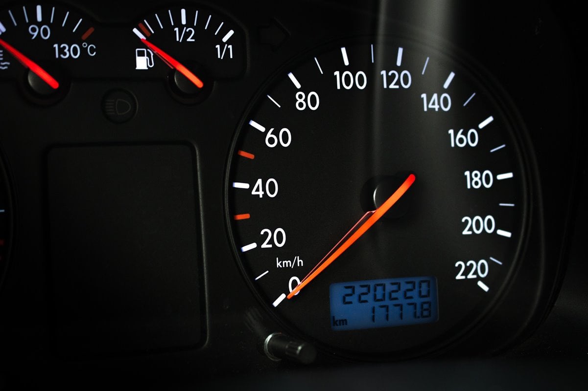 Tips para saber si un auto tiene el kilometraje trucado