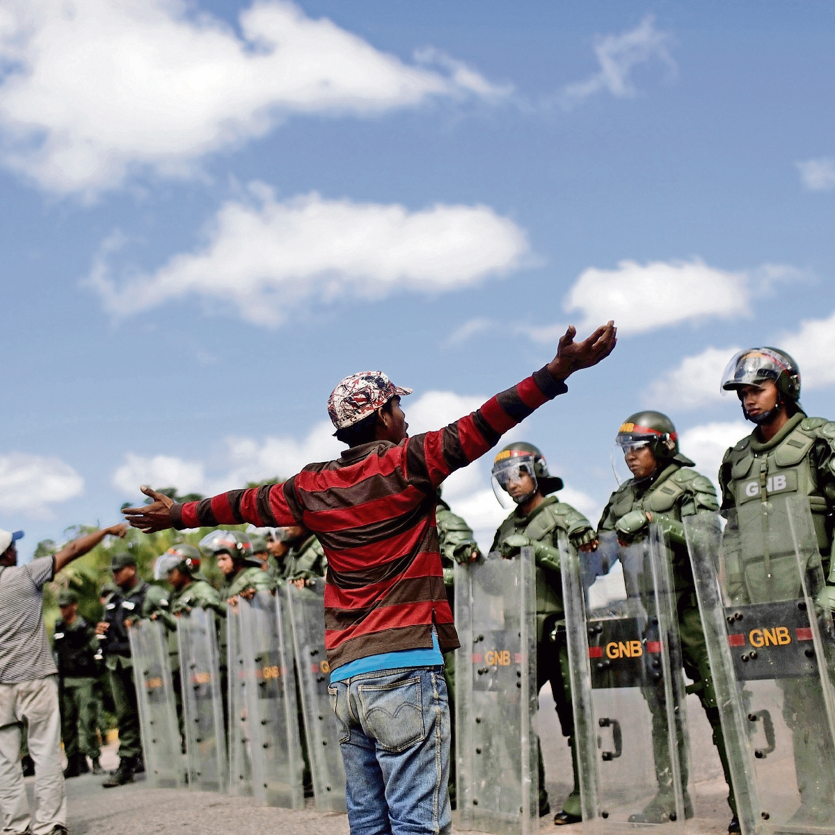 Maduro y Guaidó se juegan su credibilidad