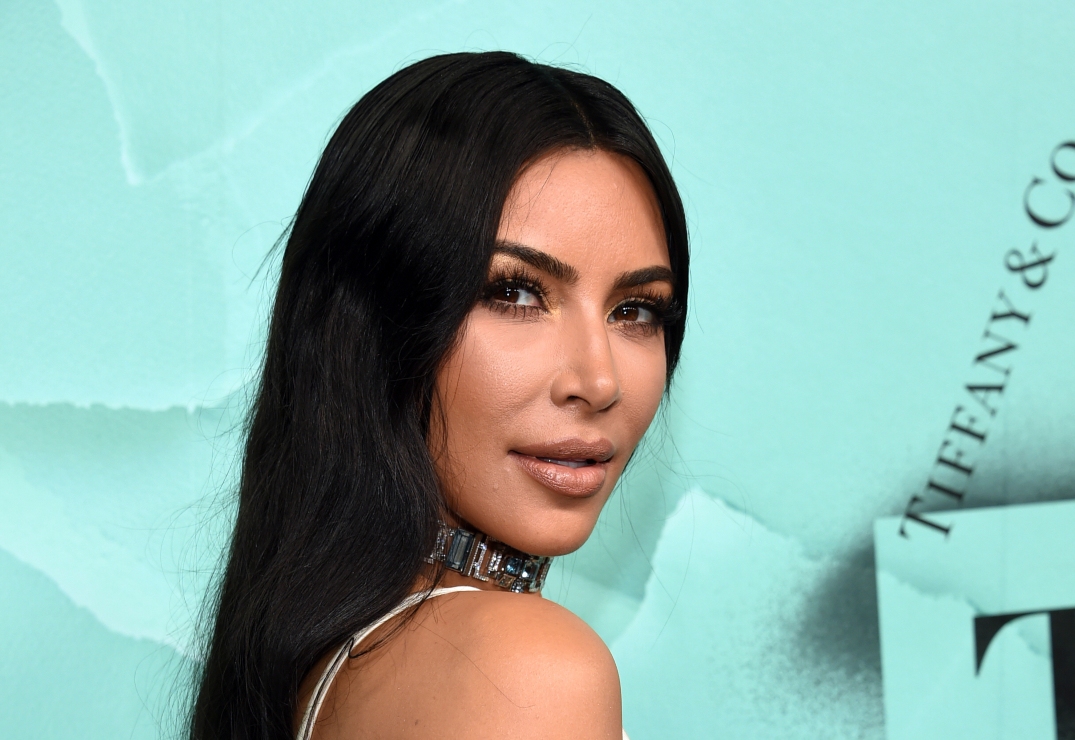 Kim Kardashian visita a un sanador espiritual en medio de la controversia de Kanye West