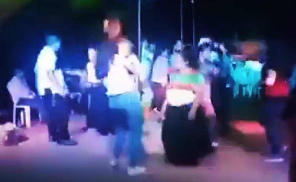 Así fue como dispararon a mujer con bebé en brazos durante fiesta en Puebla VIDEO