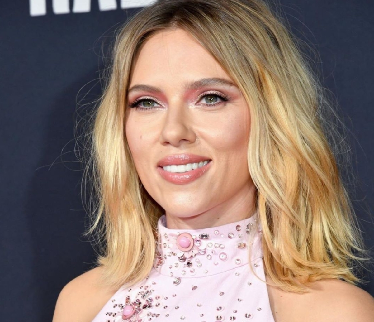 Critican a Scarlett Johansson por mostrar celulitis