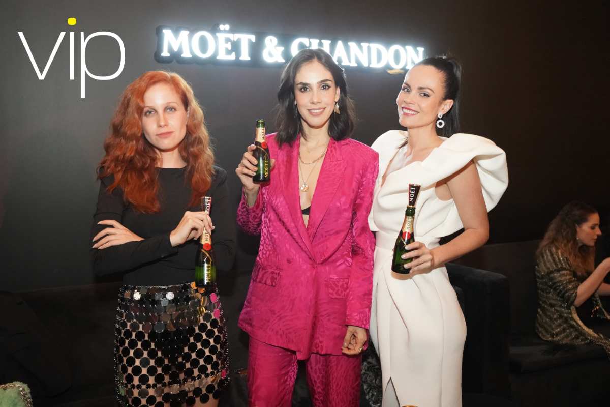 Manolo Caro y sus amigos brindan por el cine mexicano