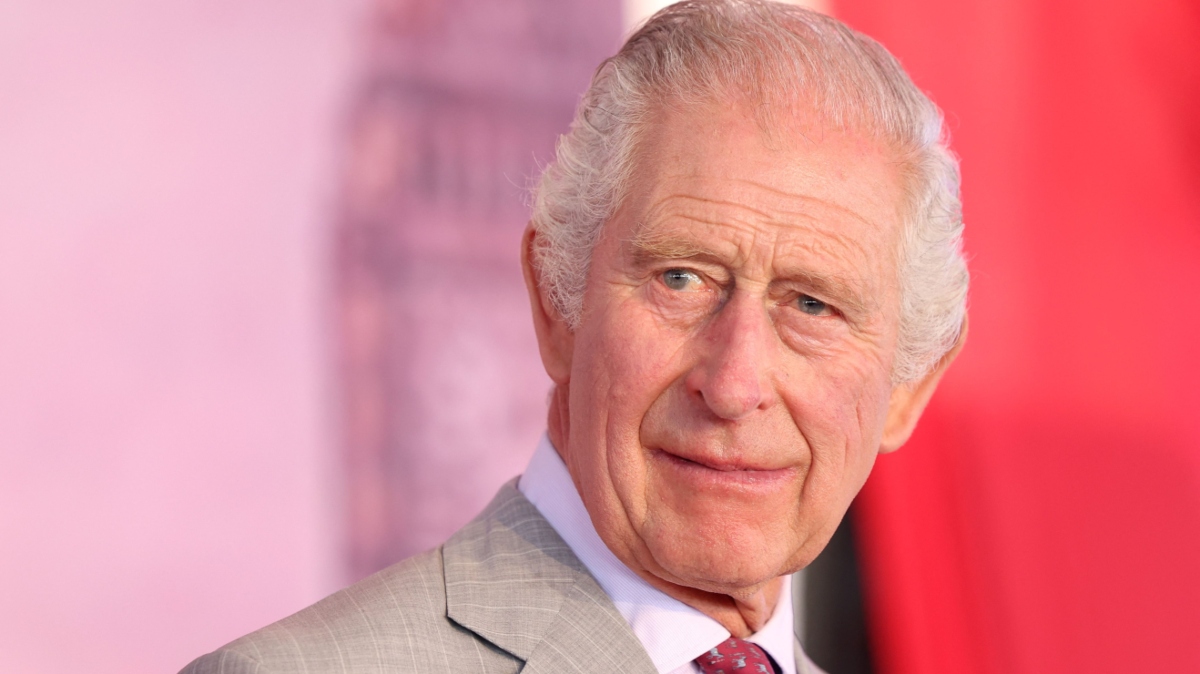 Carlos III y Camilla realizan su primer viaje como reyes de Inglaterra