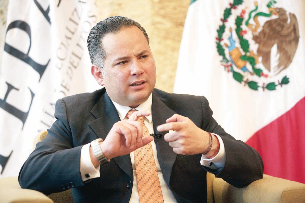 No tomaré represalias contra partidos: Santiago Nieto